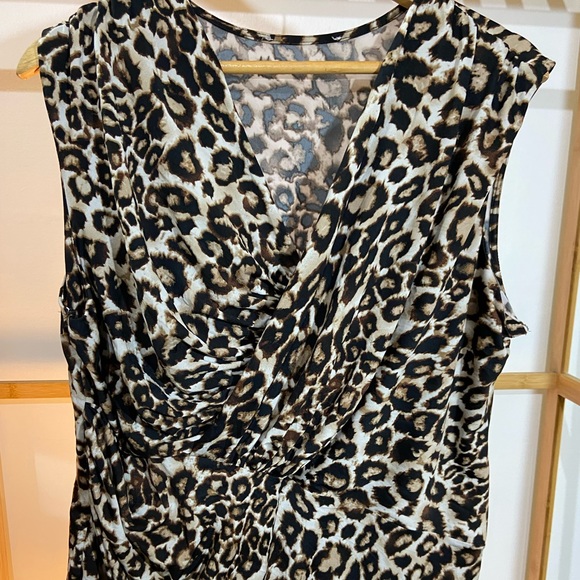 Animal Print Tops. Size- XL - Picture 6 of 8